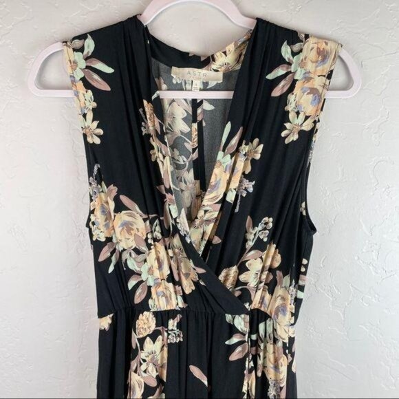 ASTR‎ The Label Black Floral Wrap Front High Low Dress V-Neck Women's Size Small - Picture 3 of 10